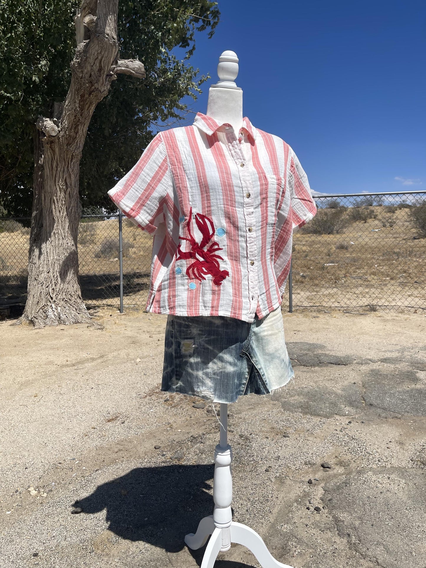 Lobster Patch Cropped Gauze Shirt