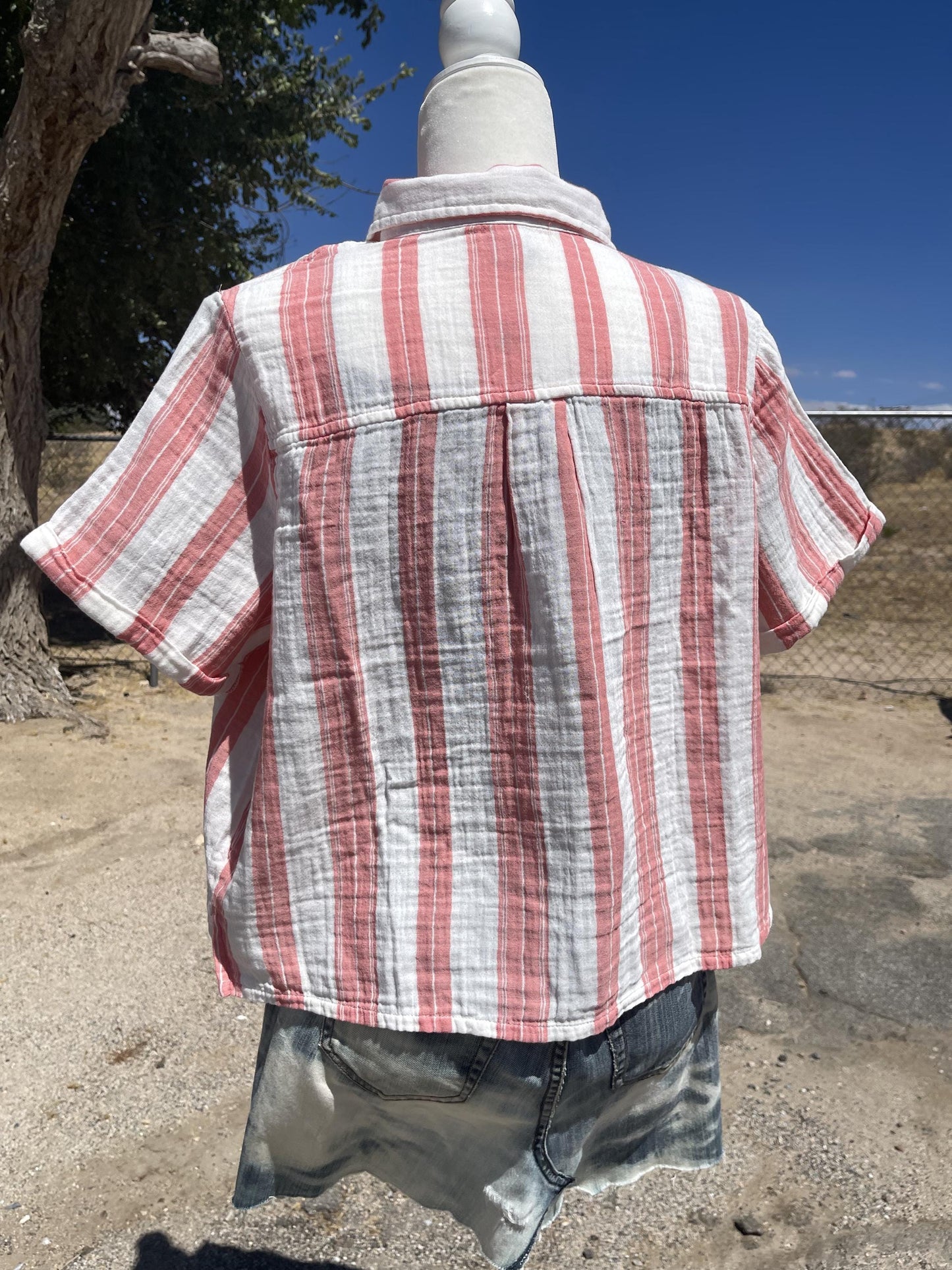 Lobster Patch Cropped Gauze Shirt